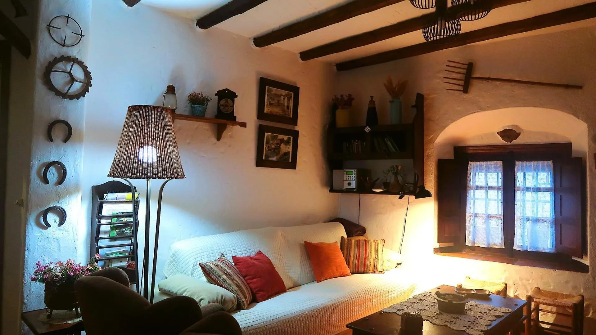 Holiday home Casa El Barbero 1810 Villa Benaocaz